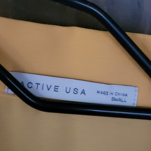Active USA Mustard Yellow V Neck Blouse Size Small - Picture 5 of 14